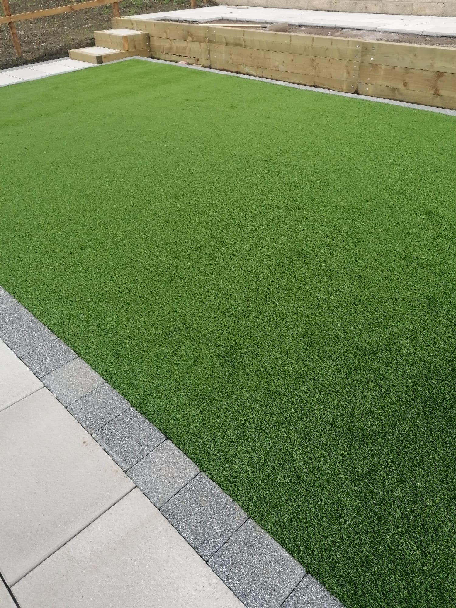 Garden patio with stepped levels